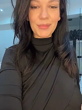 ClaraPasssion Adlı Modelin Canlı XXX Sohbeti