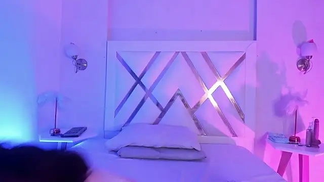 KattEngel live XXX chat