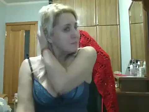 IrinaB1 Show in webcam