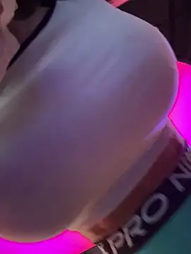 F3ckd0lllucy – Naživo XXX chat