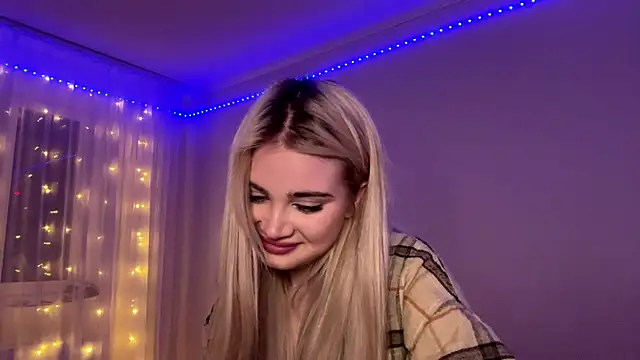 Chat +18 de KariJarecke ao vivo