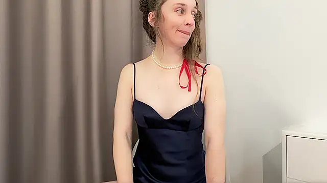 ShySchoolGirl Chat XXX live