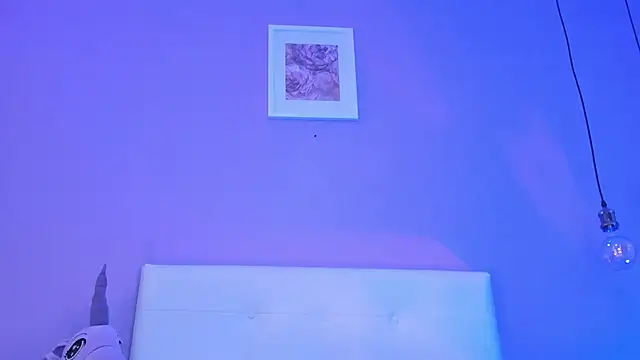 Charlotte11-11 élő XXX-chatje