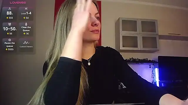 ladysabotage élő XXX-chatje