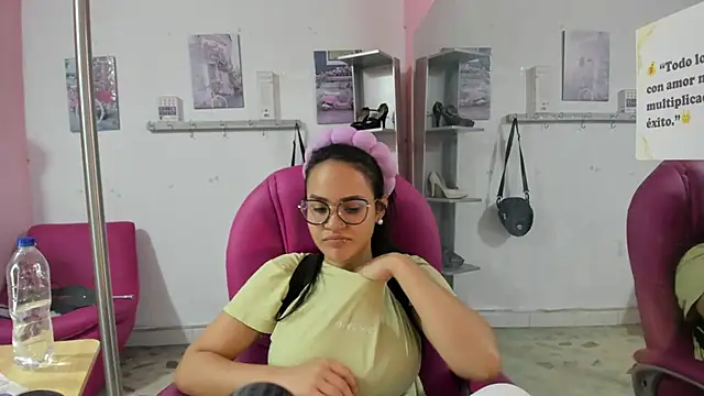 CAMILA--REY: απευθείας συνομιλία ΧΧΧ