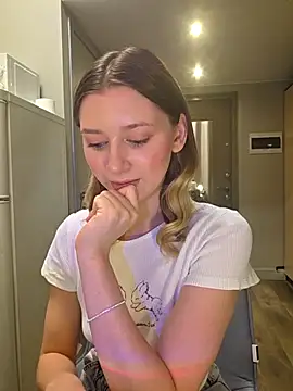 XXX chat uživo modela jackp0t__