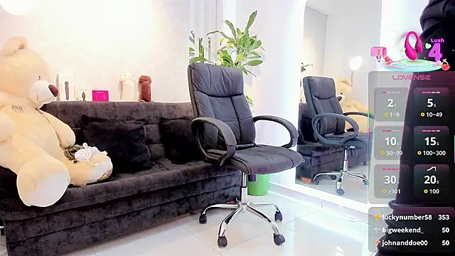 lily_cash1のライブXXXチャット