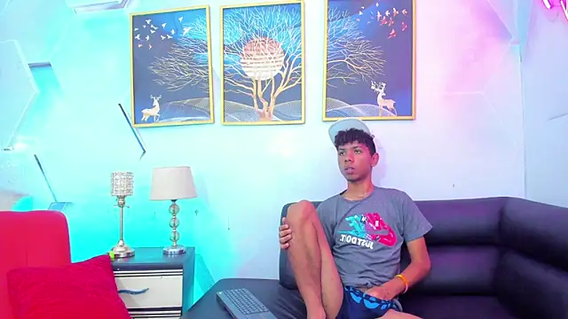 Alex_jeins_atのライブXXXチャット