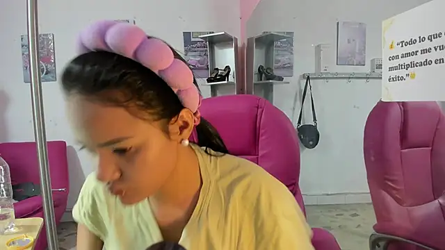 CAMILA--REY Chat XXX live