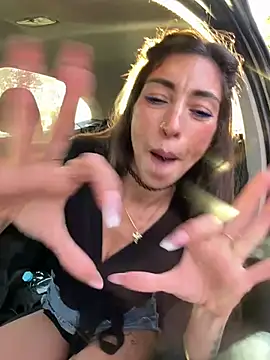 Czat XXX na żywo – Amani_thewolf