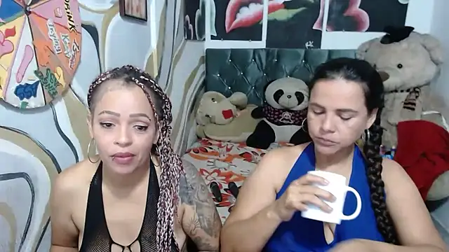 manzanahot9 Adlı Modelin Canlı XXX Sohbeti