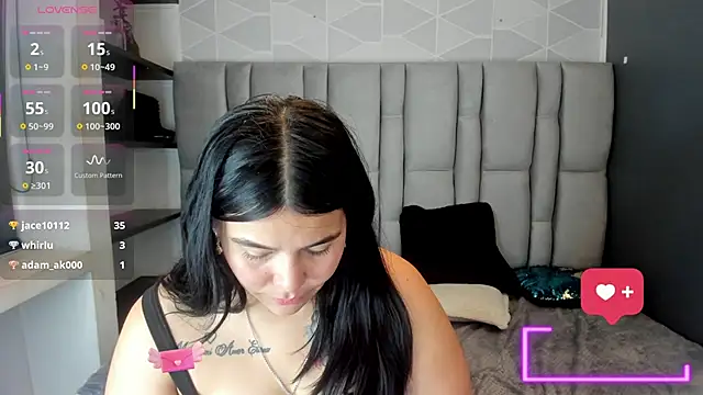 Kelly__Hot_: απευθείας συνομιλία ΧΧΧ