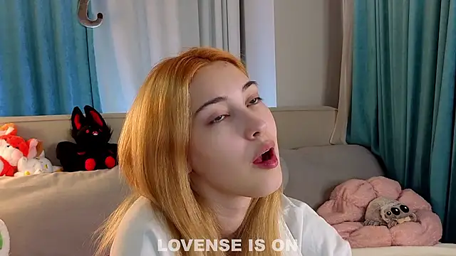 دردشة AngelicRice الجنسية المباشرة