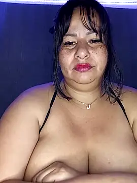 XXX chat uživo modela RosenRot07