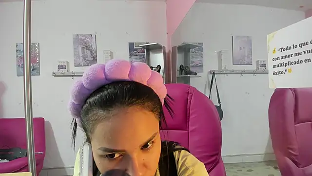 Онлайн чат XXX CAMILA--REY