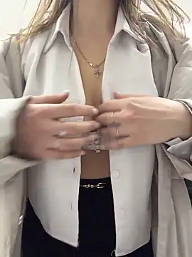 Katya_Katysha Adlı Modelin Canlı XXX Sohbeti