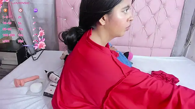 NaylaAbadi Adlı Modelin Canlı XXX Sohbeti