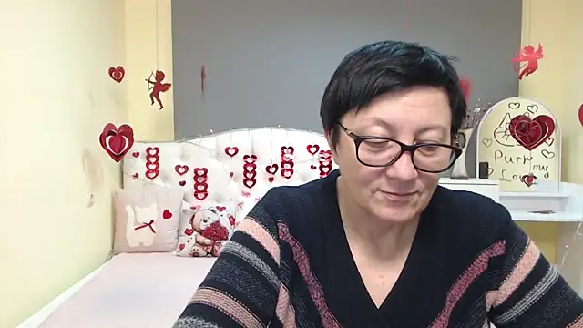 EmilyL0ve Adlı Modelin Canlı XXX Sohbeti