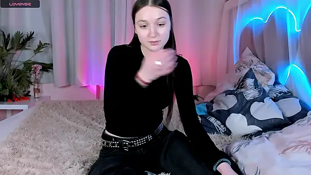 Raven_Crowe Adlı Modelin Canlı XXX Sohbeti