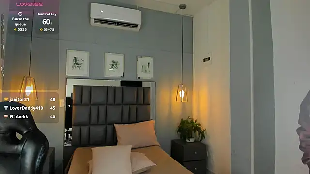 Julieth_brown_ Chat XXX in diretta