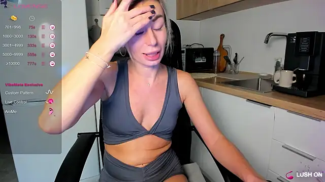 DannaEvanのライブXXXチャット