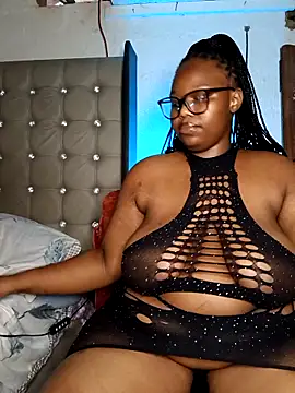 ItsAaliyah445 Show in webcam