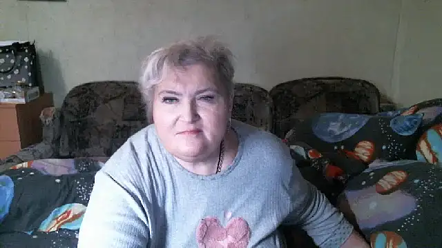 Lana555 লাইভ XXX চ্যাট