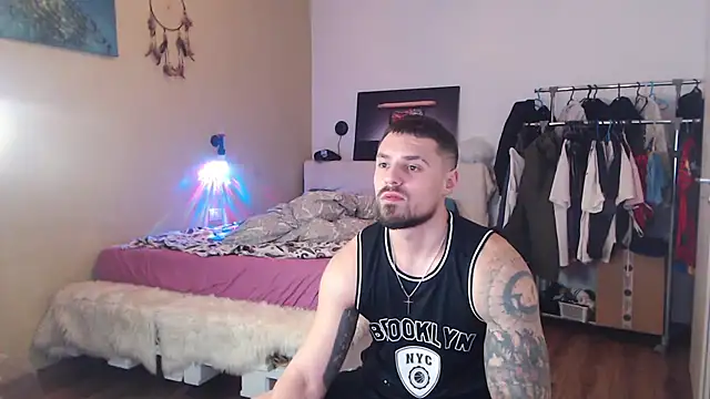 Živý XXX chat Tiberius_hunk