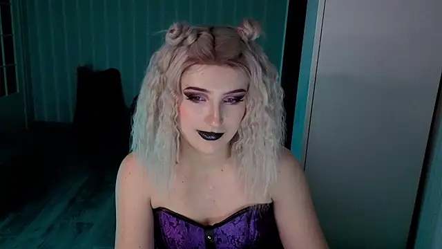 violet-siren-x 即時 XXX 聊天