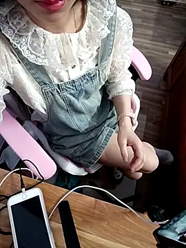 _MyNa_ élő XXX-chatje