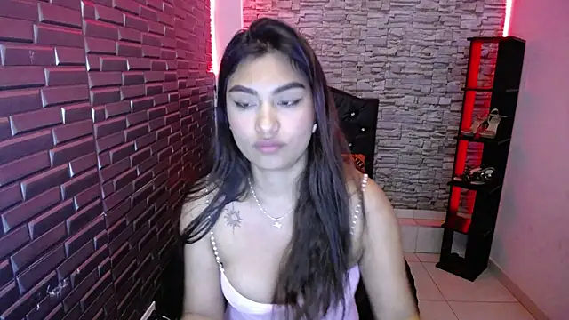 katta_pink élő XXX-chatje