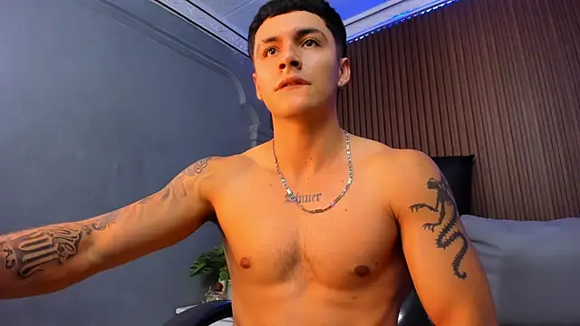 Chat +18 de Leo_santoro ao vivo