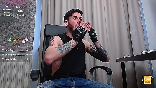 JonahShaw's Live XXX Chat