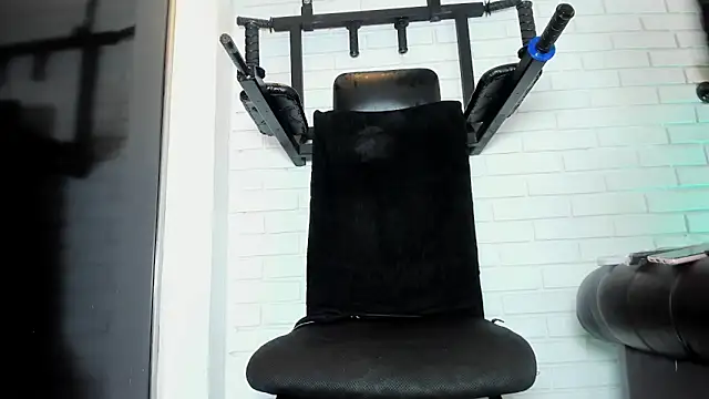 ItaloMoore – Naživo XXX chat