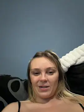 Živý XXX chat Sky25x