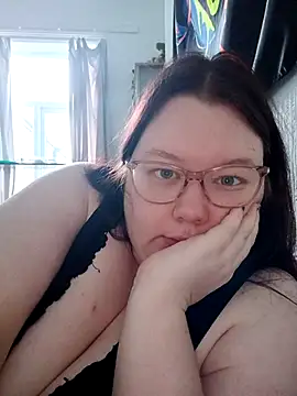 Sexycurvyemilyy লাইভ XXX চ্যাট