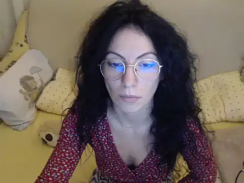 Emmatoo's Live XXX Chat