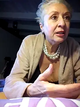 divinaeroticaのライブXXXチャット