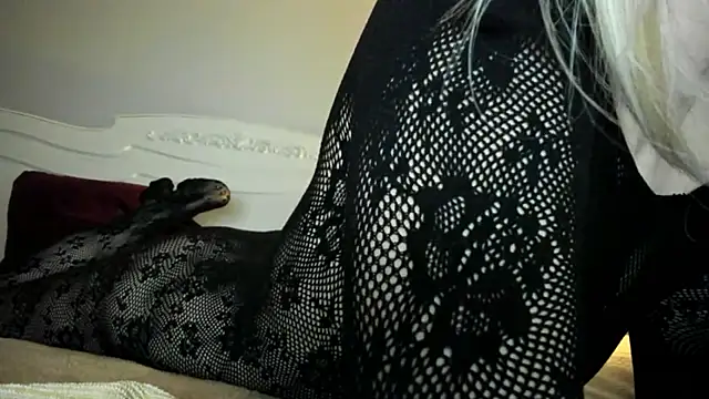 Politeeliza webcam show