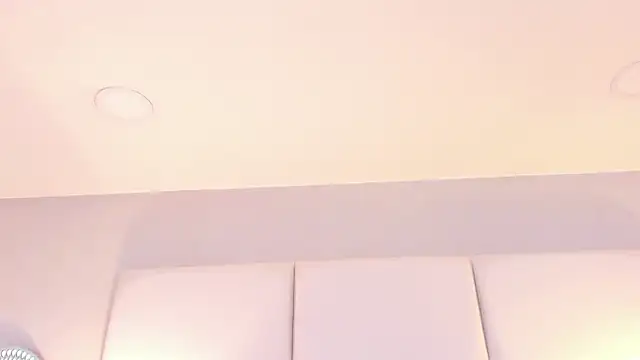 LaylaaDoll লাইভ XXX চ্যাট