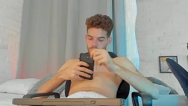 MATEO_HUNTER Live XXX Chat