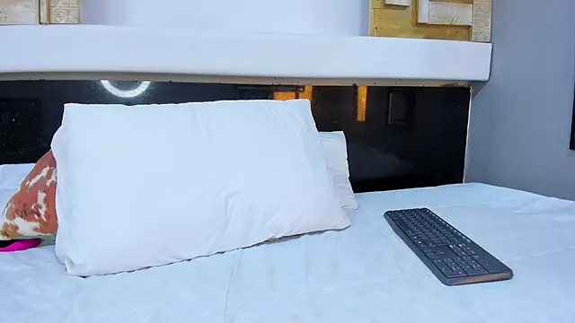 Chatroom XXX en direct de AnaTaylorr