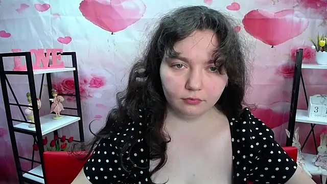 NeonilaLisovaのライブXXXチャット