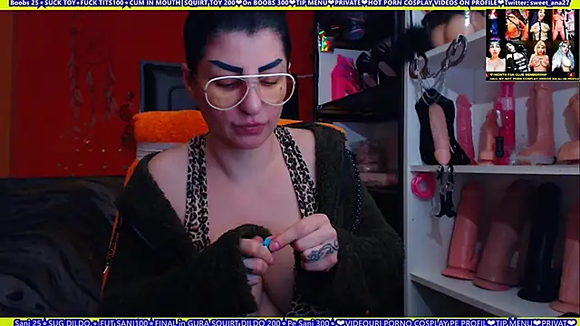 Chat XXX en directo de cuminmenowbbyx