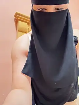 _Laiali_: διαδικτυακό σόου στην κάμερα