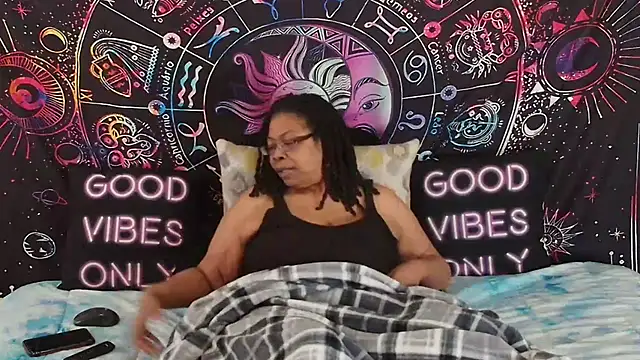 Chat XXX en directo de RENAESPLEASUREPALACE