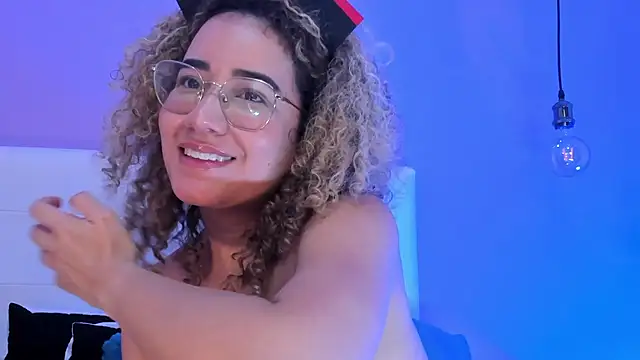 Czat XXX na żywo – Charlotte11-11