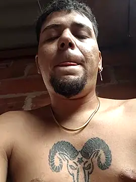 HallowedMilan's Webcam Show