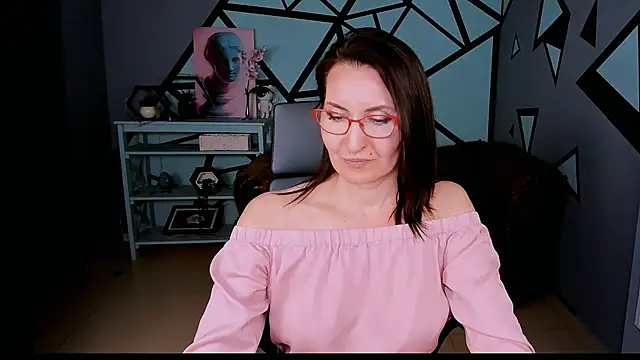 UnaTerra élő XXX-chatje