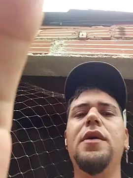 HallowedMilan Live XXX-chat